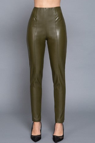 P 799 - Elastic Faux Leather Leggings