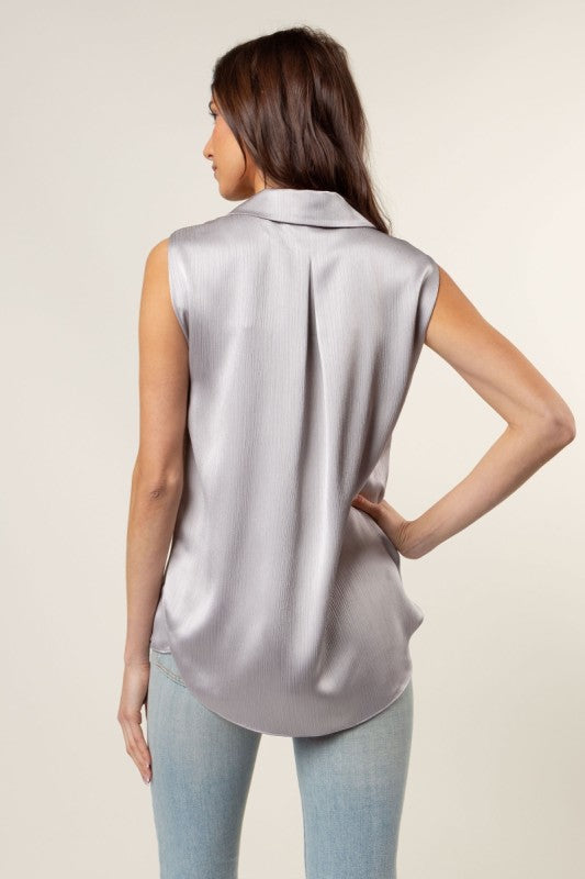 DT 1852 - Sleeveless Satin Shirt