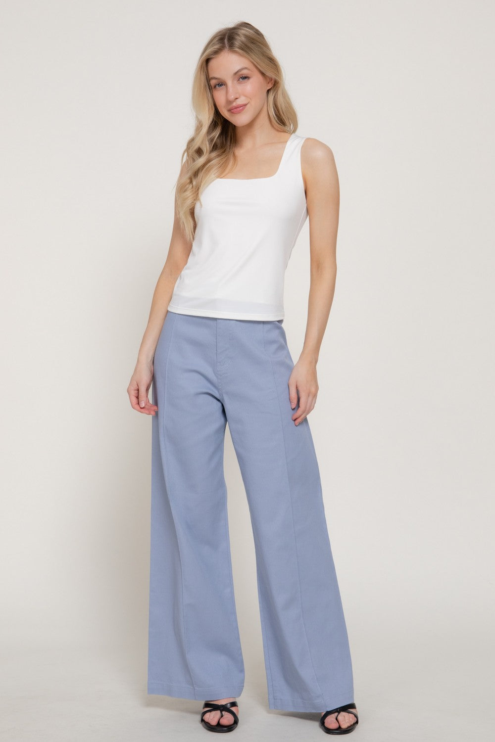 DT 1921 - Sleeveless Square Neck Knit Top