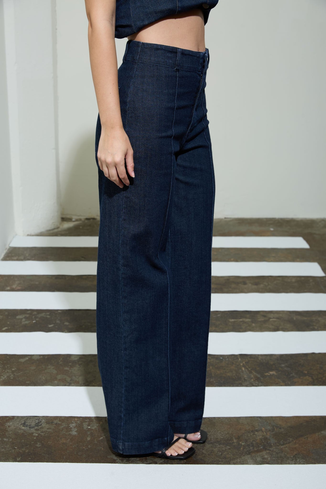 P 855 - Front Seam Wide Leg Jeans