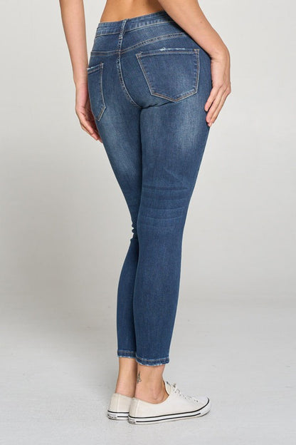 P 772 - Cropped Dark Wash Skinny Jeans