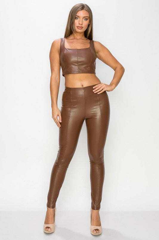 P 802 - Skinny Faux Leather Pants