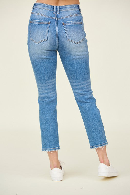 P 774 - Distressed High Rise Cropped Mom Jeans