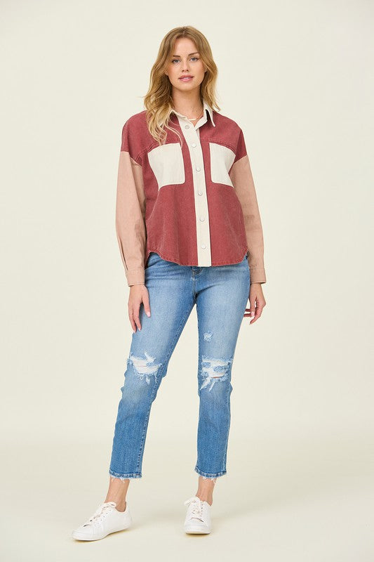 P 774 - Distressed High Rise Cropped Mom Jeans