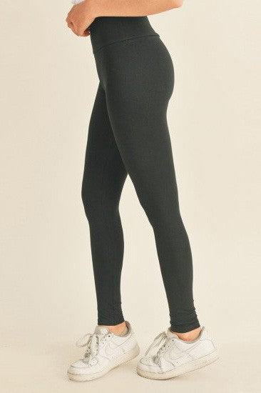 P 779 - High Waist Leggings