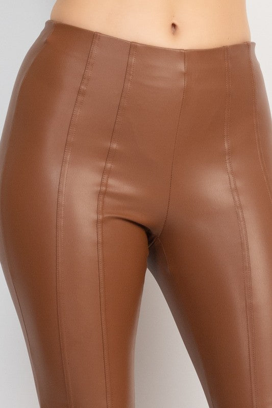 P 793 - Skinny Pleather Pants