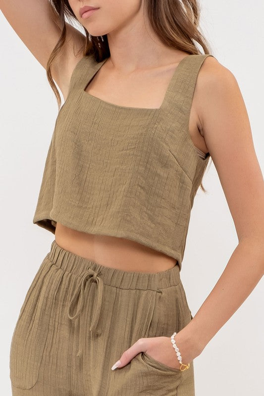DT 1673 - Solid Sleeveless Crop Top