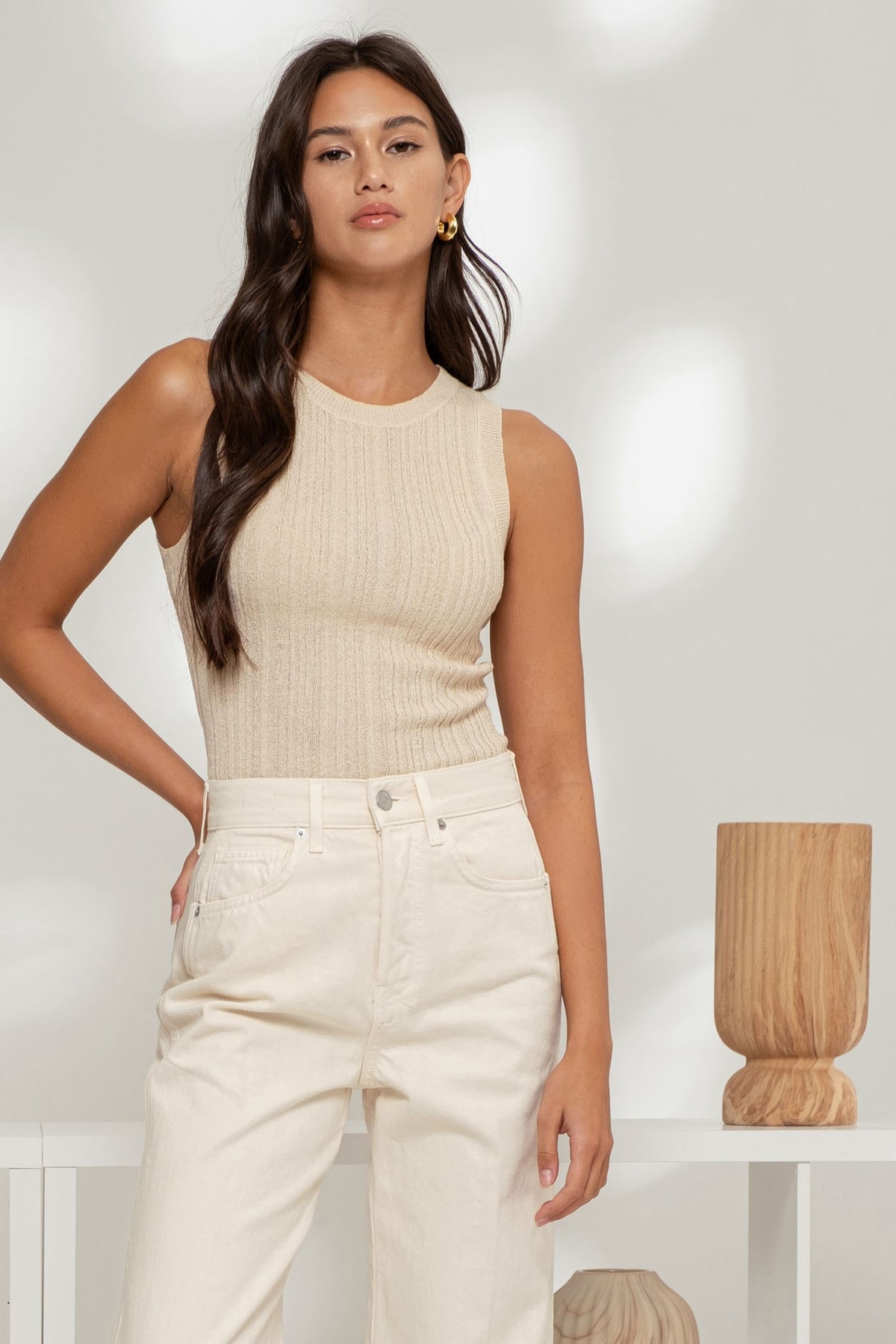 CT 2882 - Sleeveless Round Neck Sweater Top