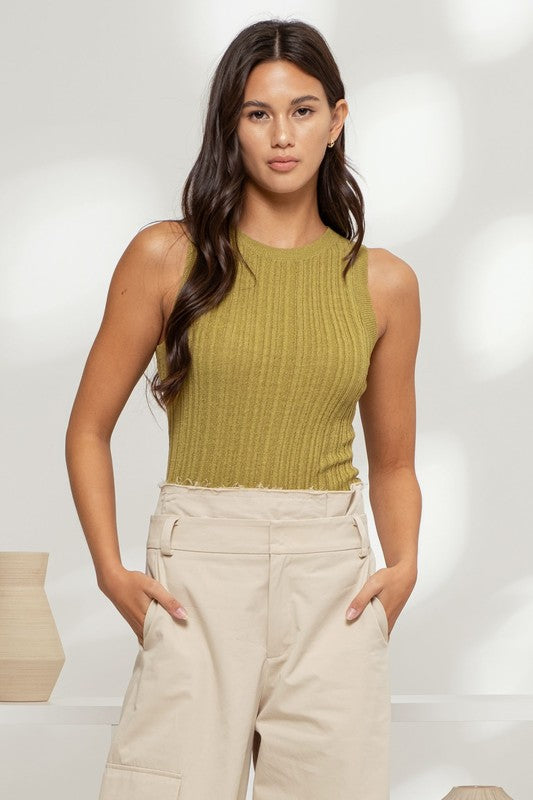 DT 1881 - Sleeveless Sweater Knit Top