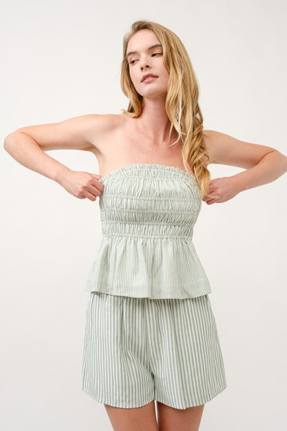 SET 042 - Flowy Peplum Hem Top