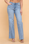 P 820 - Stretchy Mid Rise Jeans