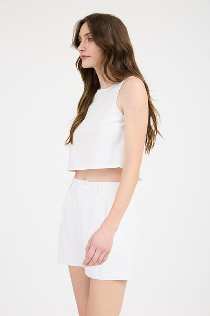 CT 2817 - Round Neck Cropped Linen Blouse