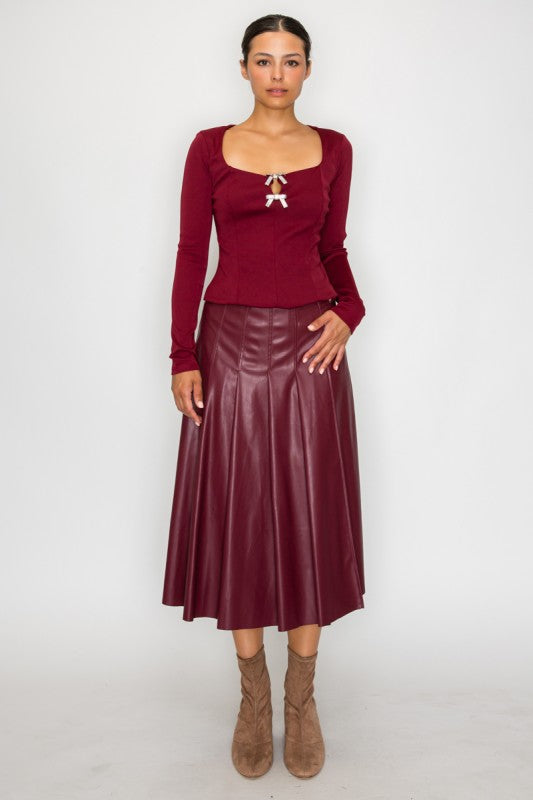 SKT 1000 - Faux Leather Flare Skirt