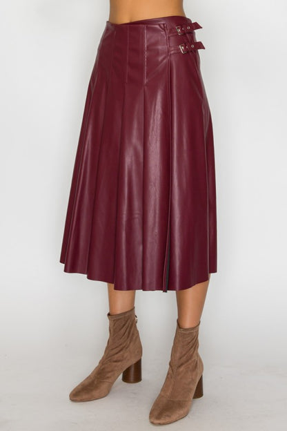 SKT 1000 - Faux Leather Flare Skirt