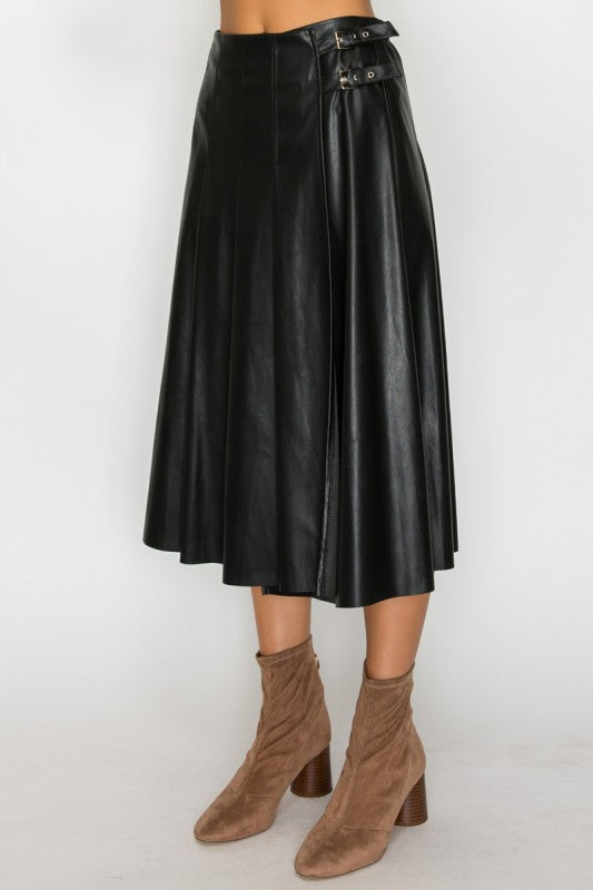 SKT 1000 - Faux Leather Flare Skirt
