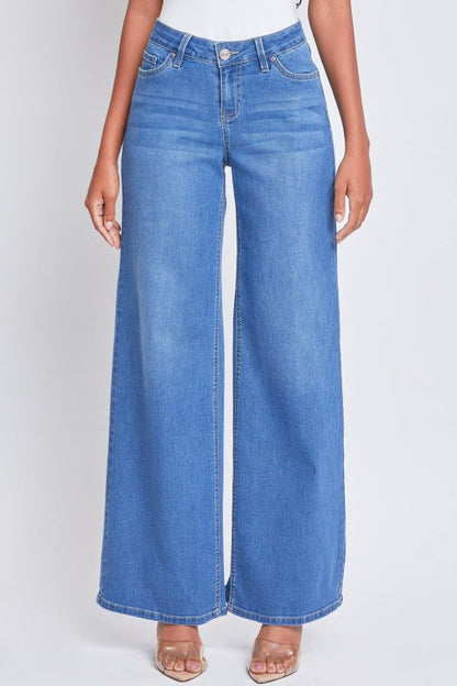 P 786 - Low Rise Wide Leg Jeans
