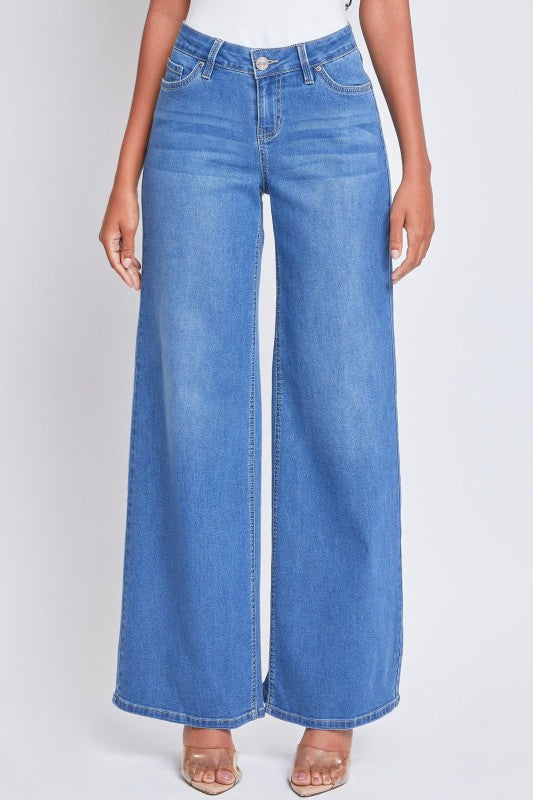 P 786 - Low Rise Wide Leg Jeans