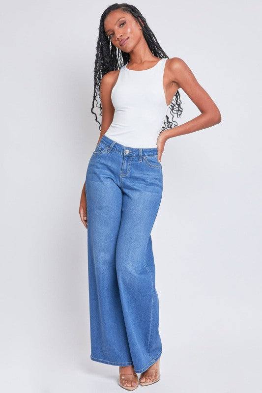 P 786 - Low Rise Wide Leg Jeans