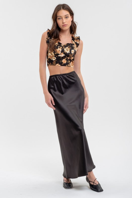 DT 1784 - Floral Ruffle Trim Crop Top