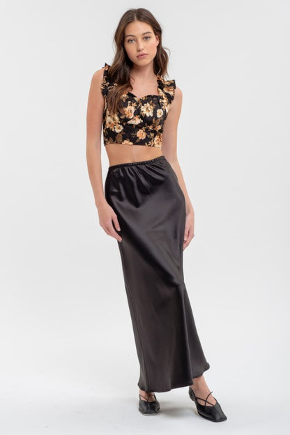 DT 1784 - Floral Ruffle Trim Crop Top