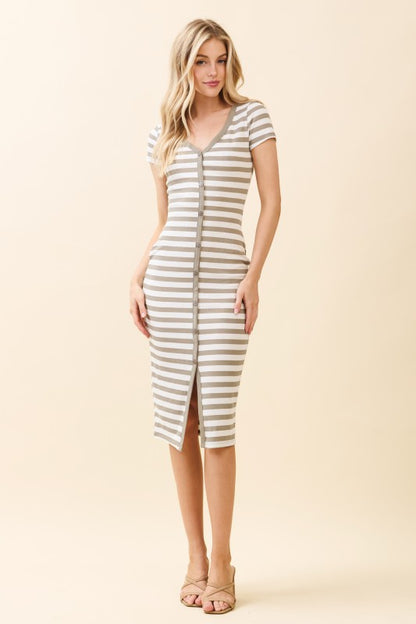 CD 3697 - Stretchy Faux Button Midi Dress