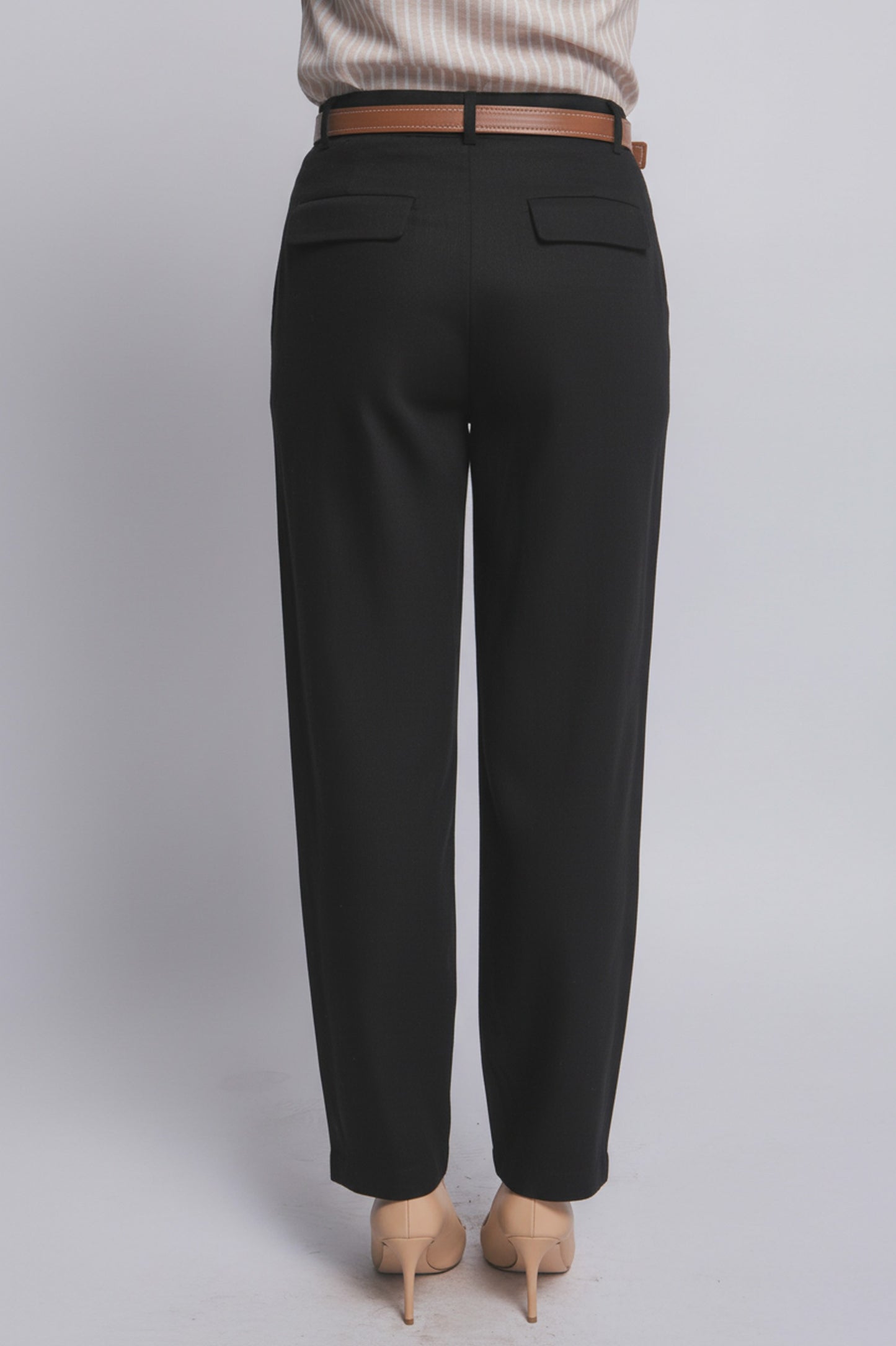 P 822 - High Waisted Linen Trousers