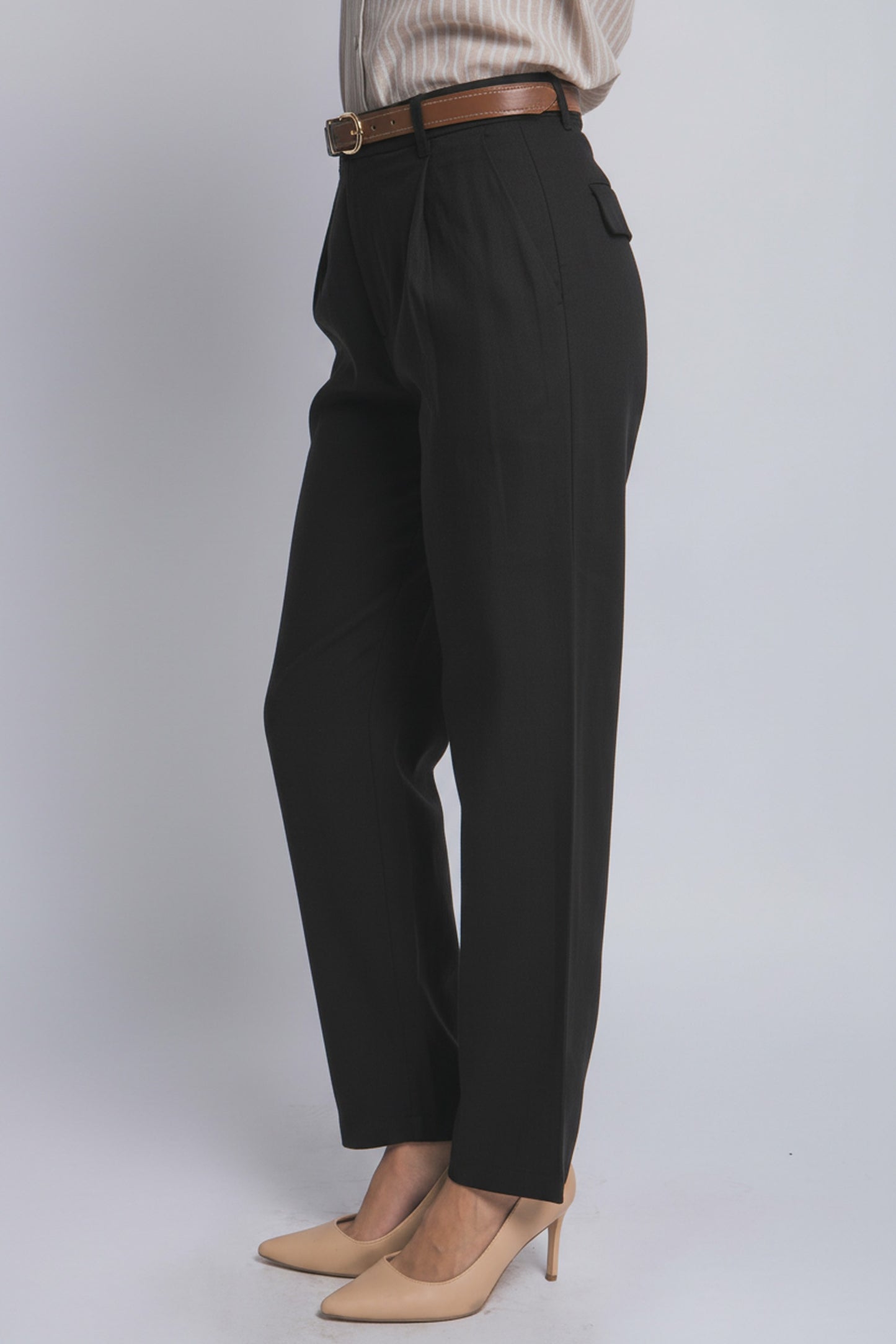 P 822 - High Waisted Linen Trousers