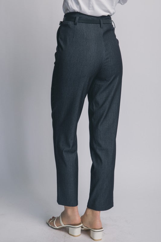 P 815 - Belted Cropped Trousers