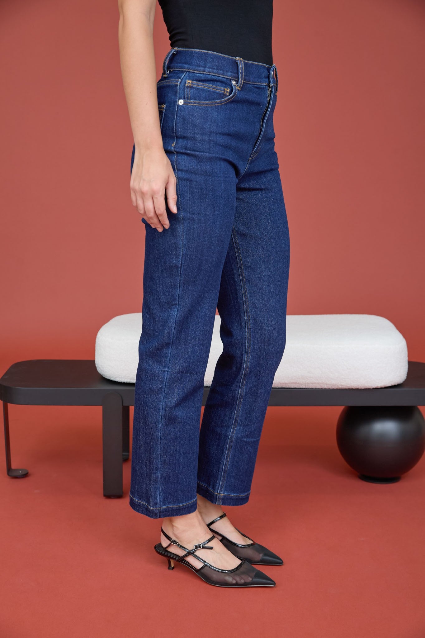 P 868 - High Rise Straight Leg Jeans