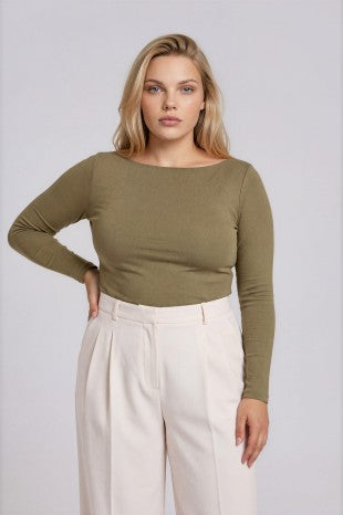 PS 022 - Boat Neck Long Sleeve Top