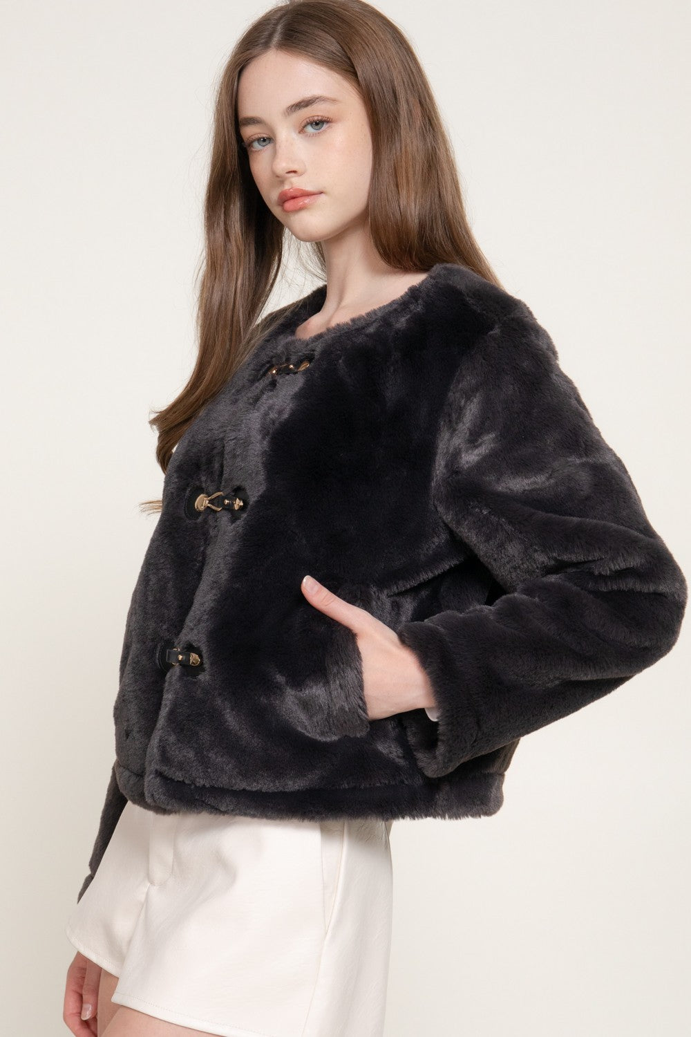 JCT 046 - Long Sleeve Round Neck Faux Fur Jacket