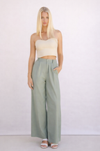P 819 - Wide Silhouette Pants