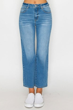 P 862 - Cropped Straight Leg Jeans