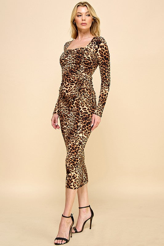 DD 1342 - Scoop Neck Printed Midi Dress